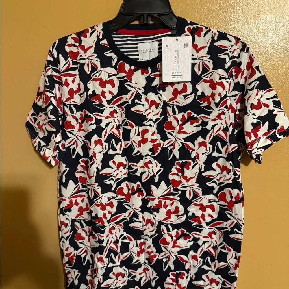 Cactus Man Red White and Navy Floral Men's Tee small